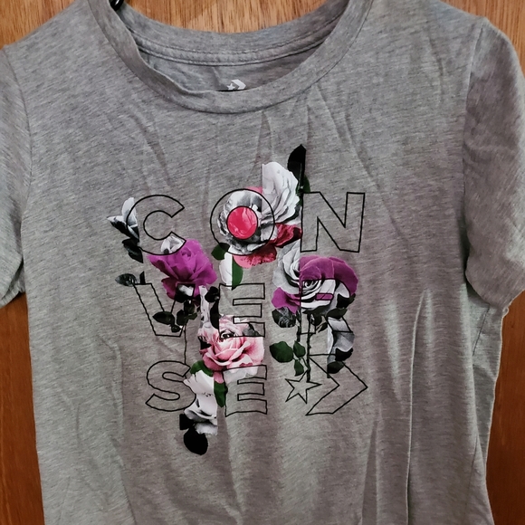 converse grey t shirt